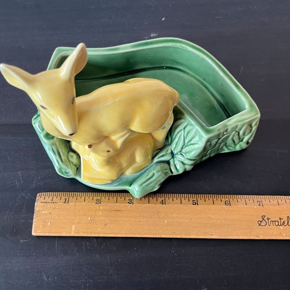MCM Shawnee Pottery Deer Planter // Mother with Fawn // Vintage 1950s - Picture 6 of 7
